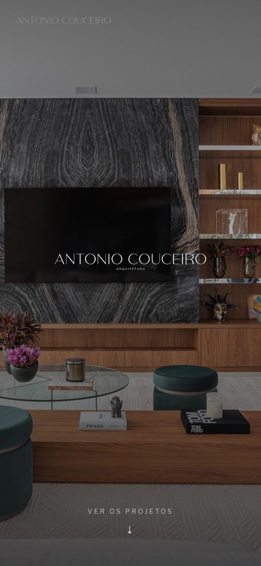 Site da Antonio Couceiro Arquitetura no celular